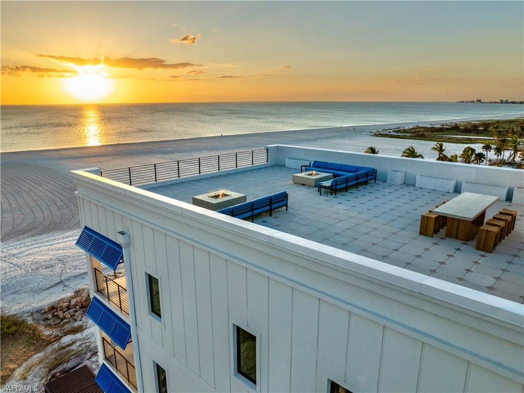 Stunning Luxury Condominiums With Rooftop Views image