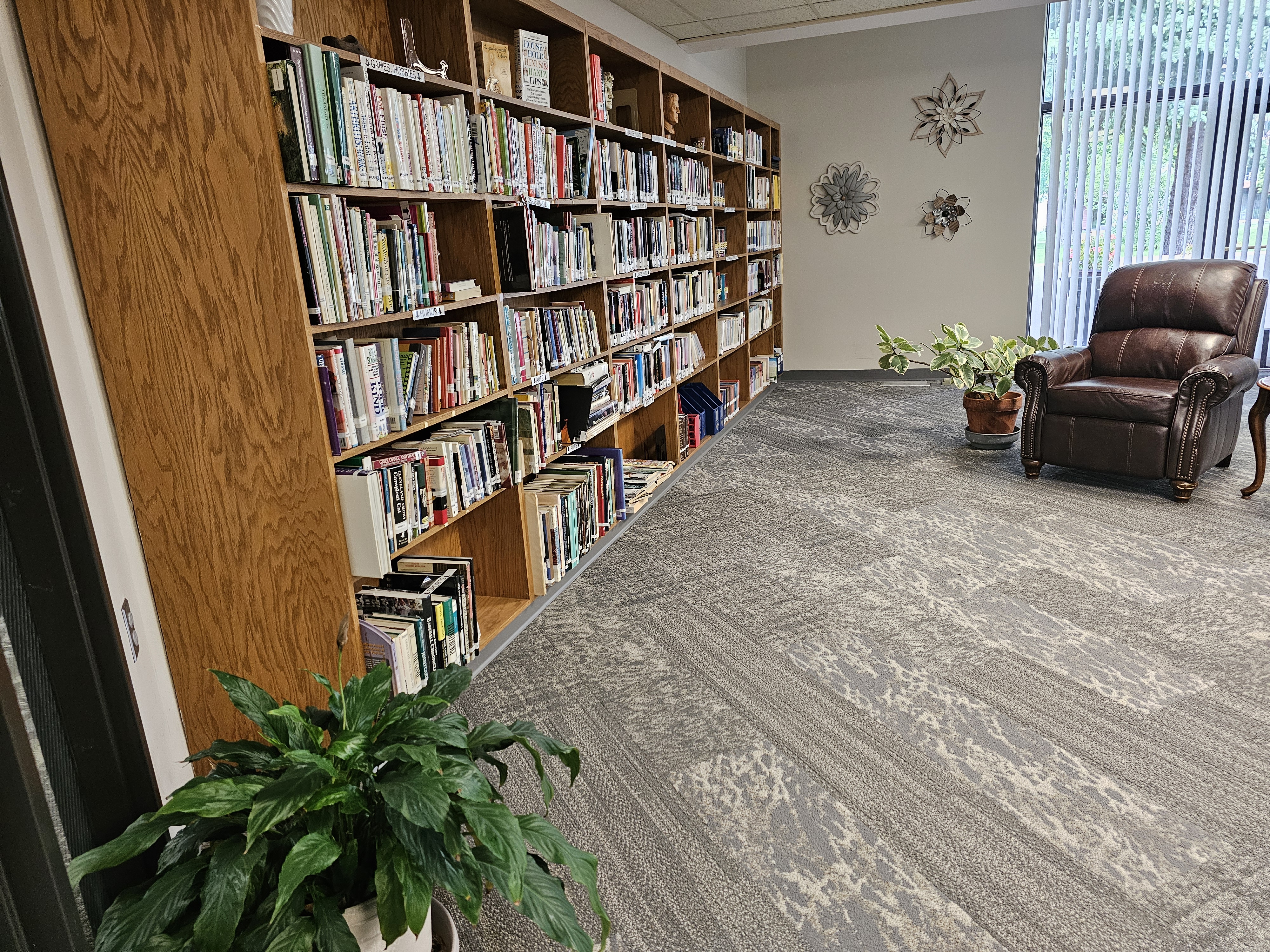 Riverview Fargo ND Rochelle Roesler Century 21 Library