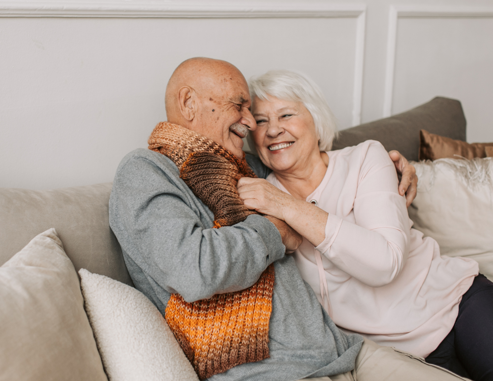 Rochelle_Roesler_SRES_Century_21_couple_laughing