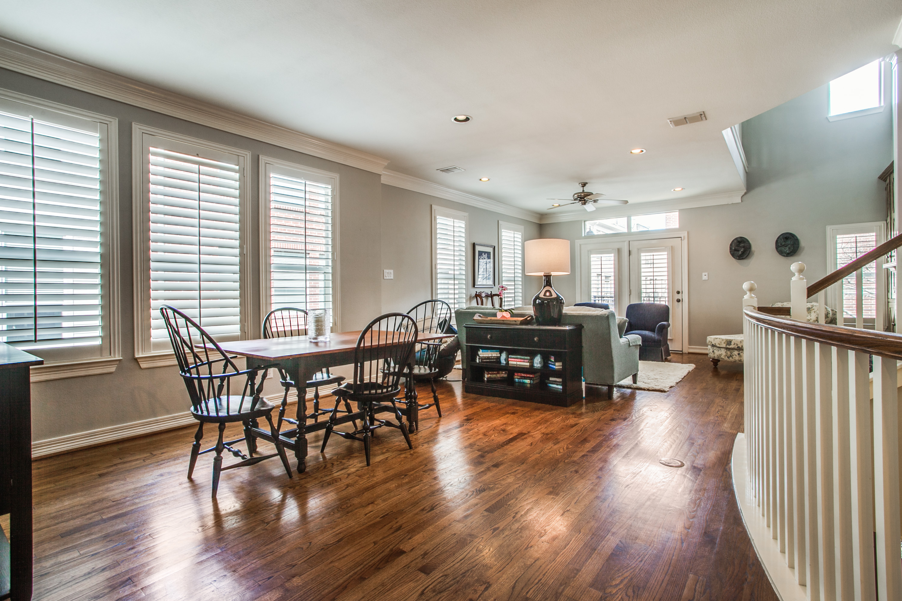 2830 State St Uptown Dallas Townhouse 3rd Floor Loft Elegant Master Suite 2 Bedrooms 5 Baths Room Modern Kitchen With Granite Countertops Ss Liances Breakfast Area