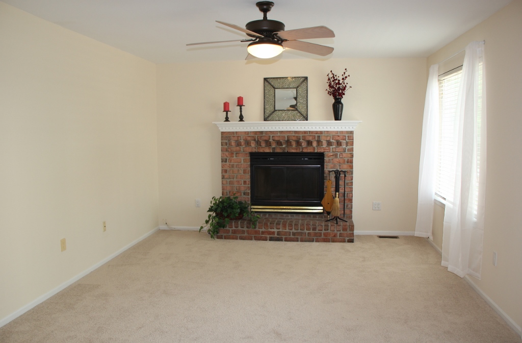 Chapel Hill Boulevard Home for Sale in Piney Orchard