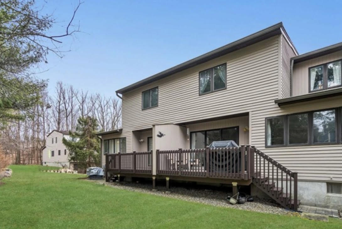 Peach Hill Ramsey Deck 