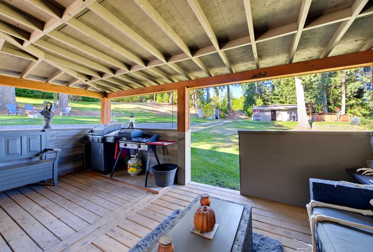 Covered wraparound deck