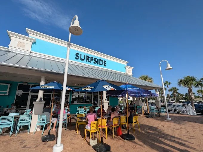 Local restaurant dining