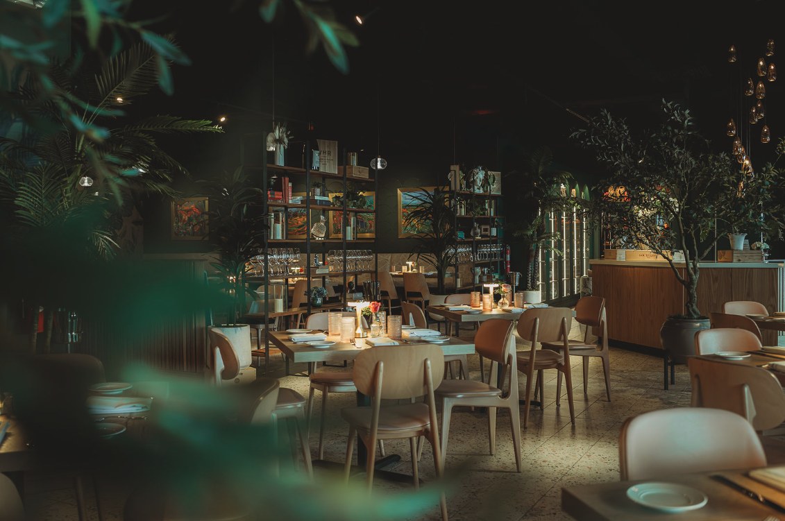 Upscale restaurant ambiance