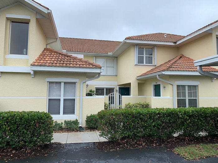 Naples Condo 209,000