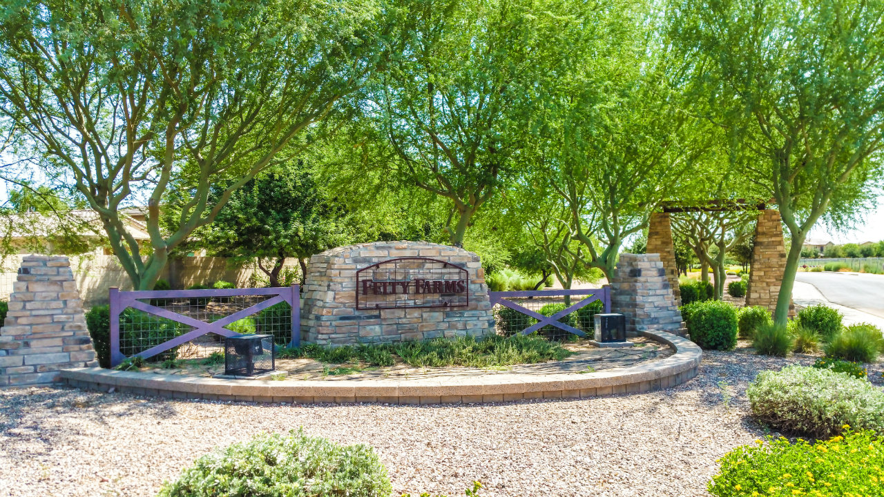 Felty Farms Community in Gilbert, AZ Felty Farms Homes