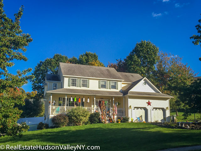 Homes for Sale in Warwick Ridgefield Meadows