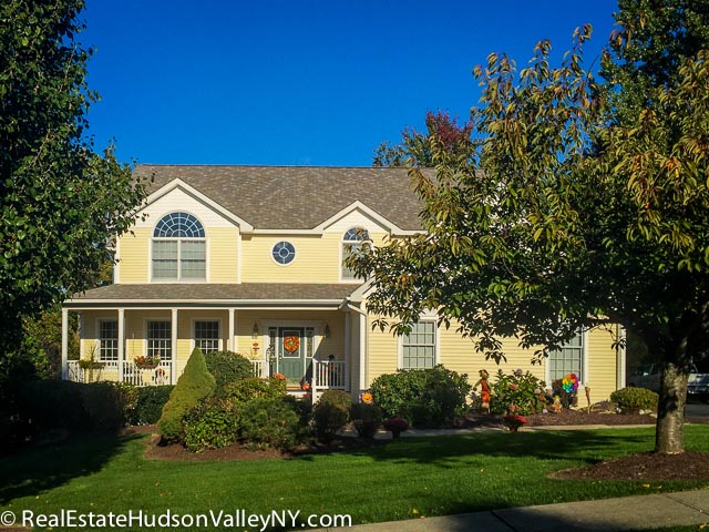 Homes for Sale in Warwick Ridgefield Meadows