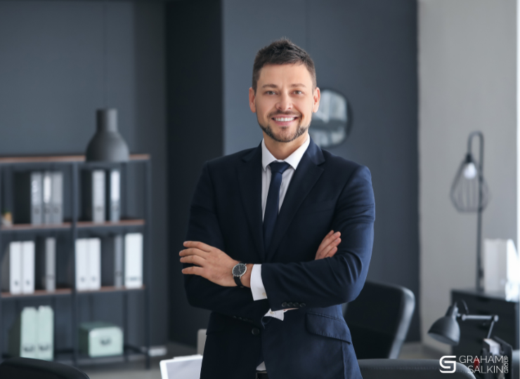 Real Estate Attorney vs Title Company (Differences)