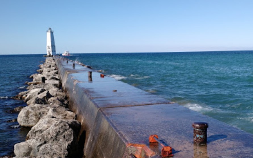 Frankfort pier