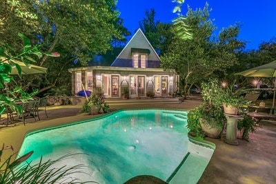 Homes with a Pool in Myrtle Beach 