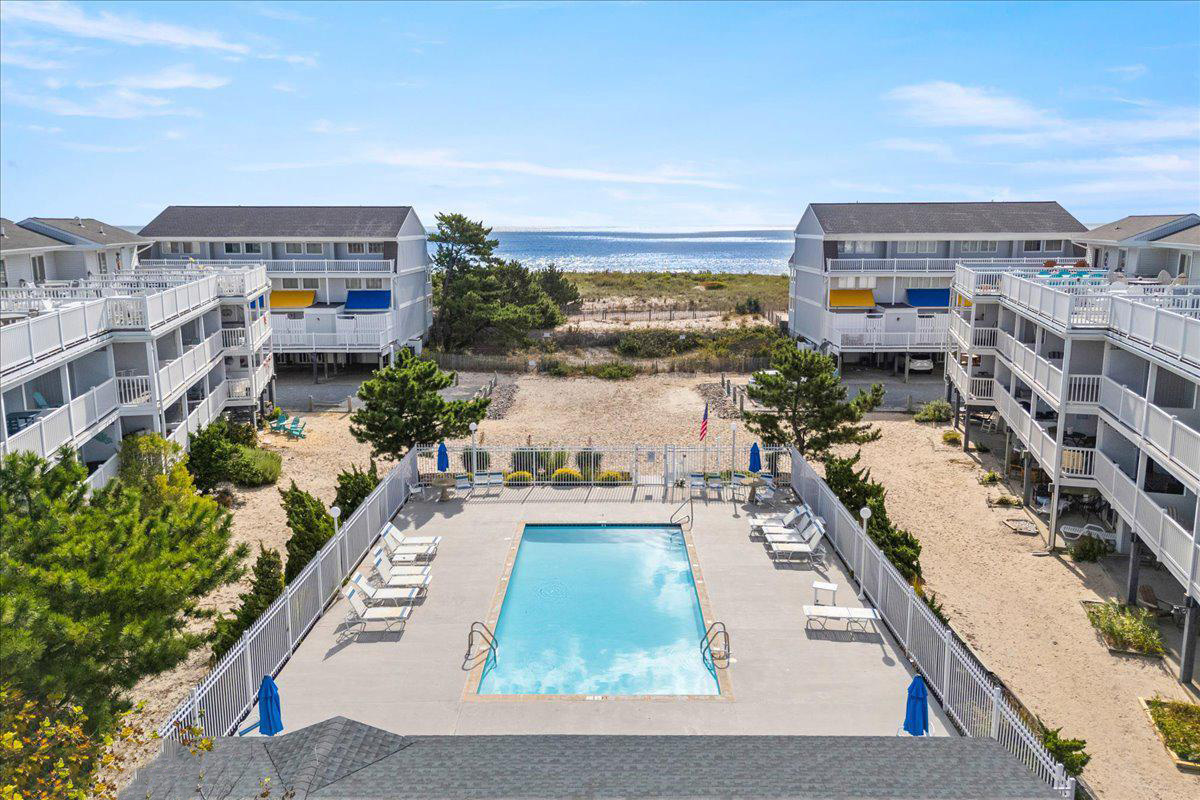 Beachwalk oceanfront townhouse exterior view, Ocean City, MD