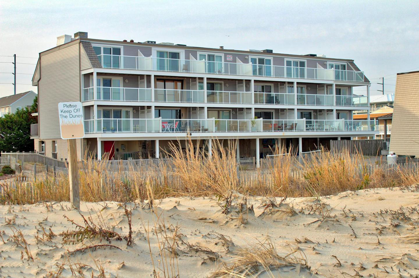 Osprey oceanfront townhouse exterior view, Ocean City, MD