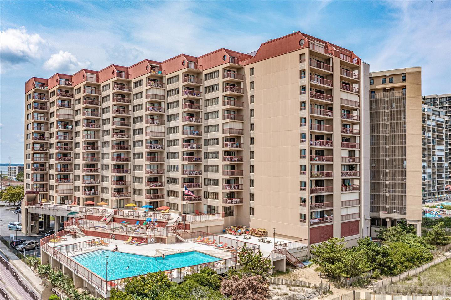 Rainbow oceanfront condo building exterior view, Ocean City, MD