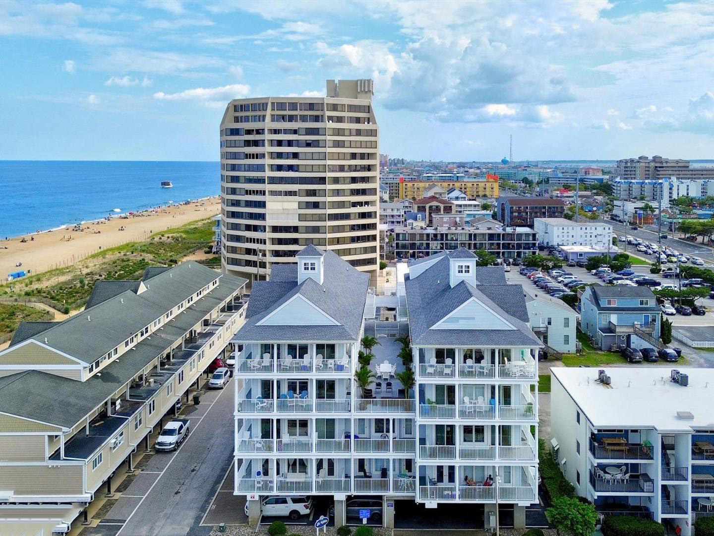 St. Kitts ocean block mid-rise condo building exterior view, Ocean City, MD