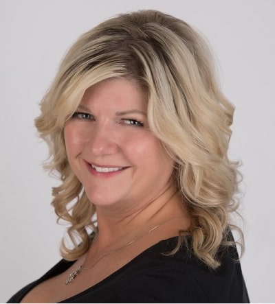Stacey Headshot