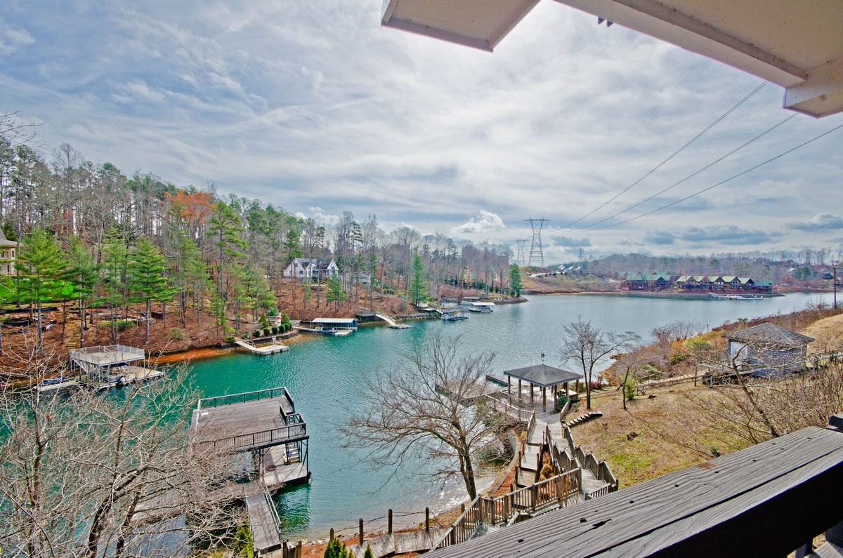 Lake Keowee Homes for Sale 162 Cove Nook, Six Mile, SC 29682