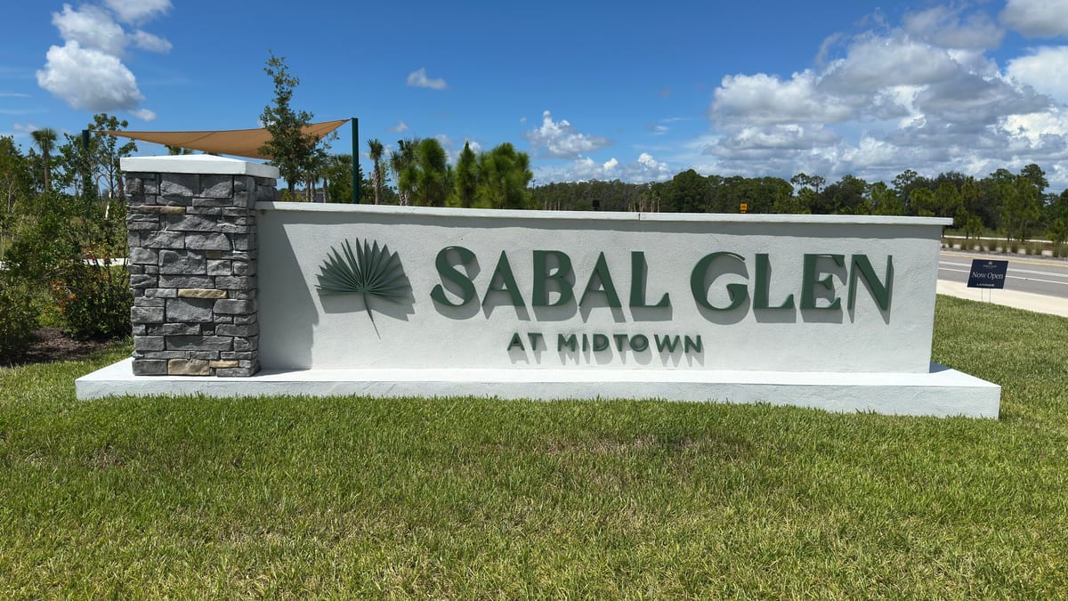 Sabal Glen at Midtown entrance sign in Babcock Ranch