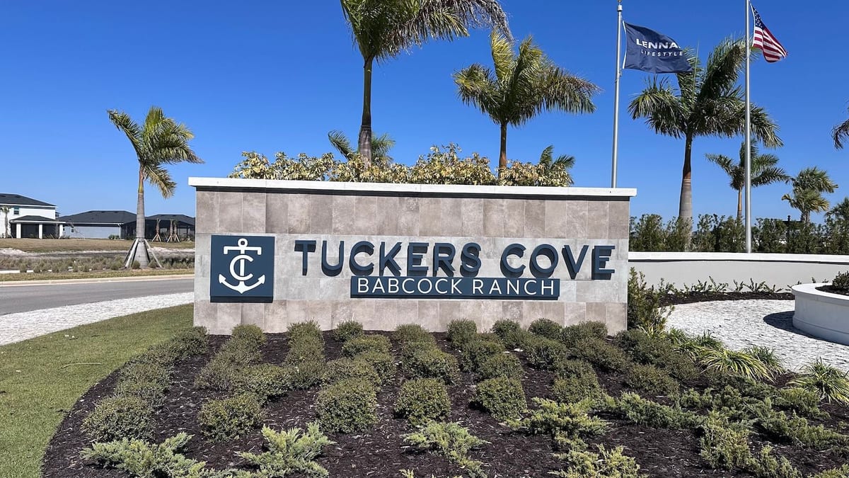 Tucker&rsquo;s Cove entrance sign at Babcock Ranch