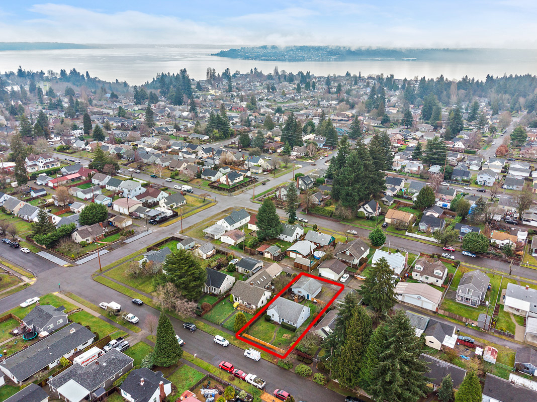 Vintage North End Beauty for Sale 3129 N Mullen St WA 98407