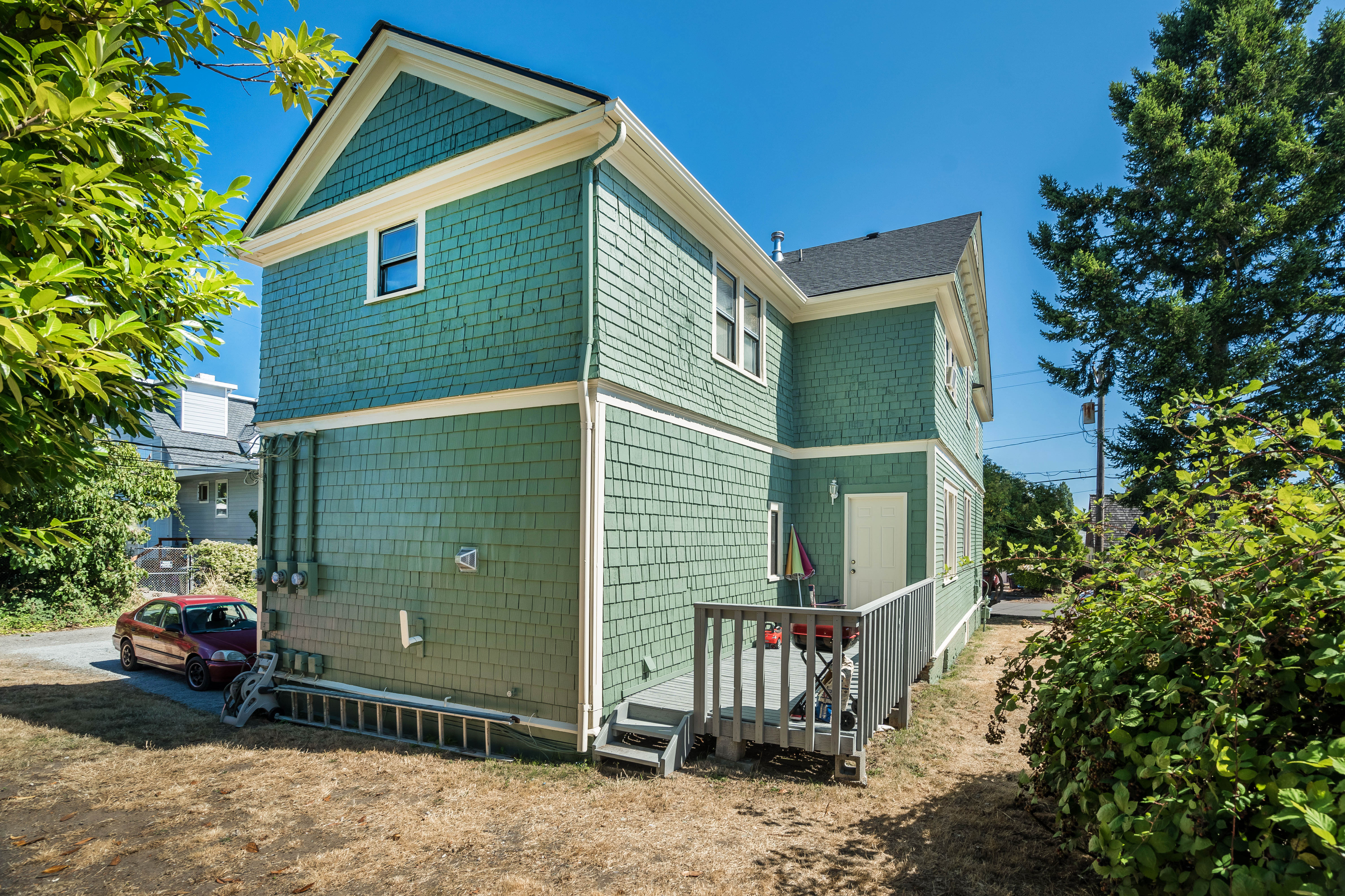 Beautiful Victorian Triplex in North End