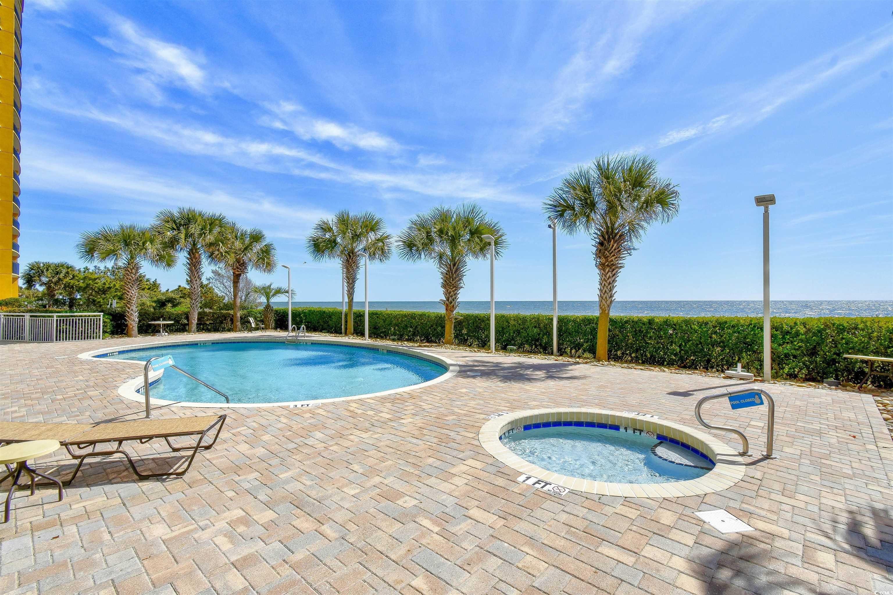 Carolinian Myrtle Beach oceanfront pool
