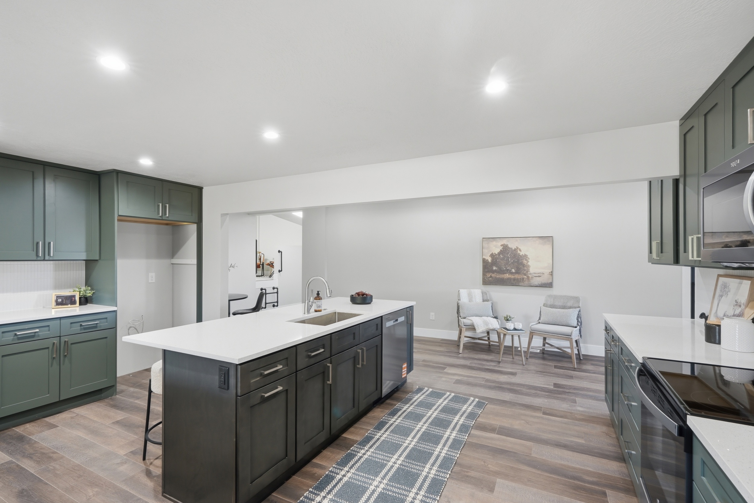4384_S_1300_W_Taylorsville_kitchen