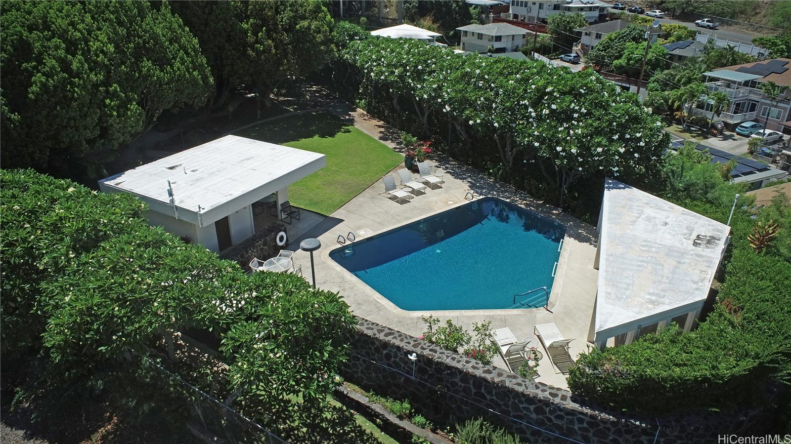 1010 Wilder Pool