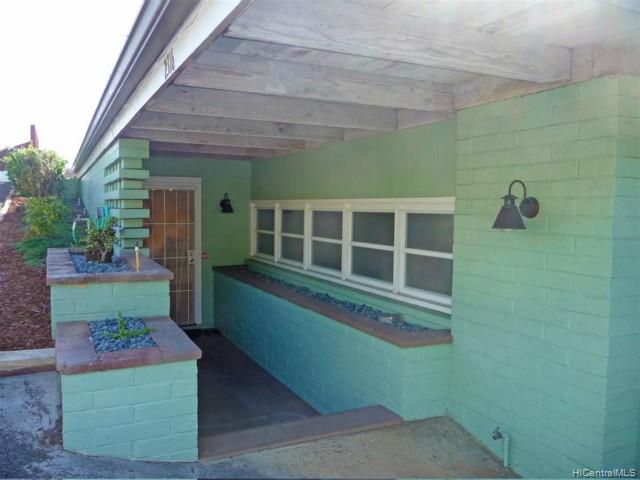 Entry way to Makiki Heights Home designed by Alfred Preis