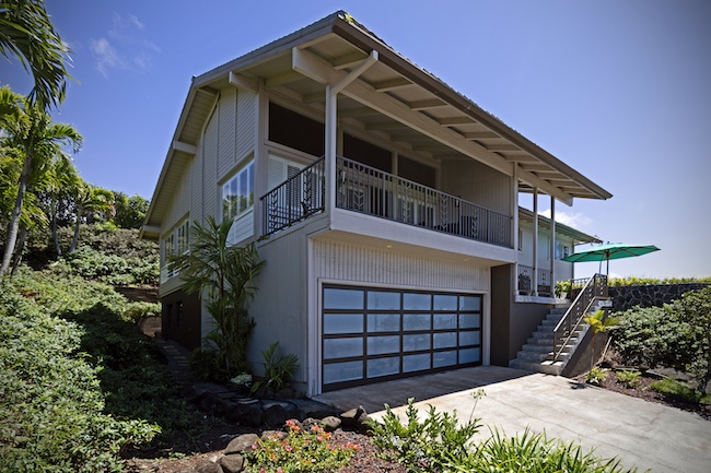 2608 Halekoa Drive Curb Appeal