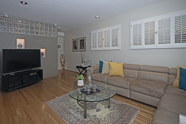 Halekoa TV Room