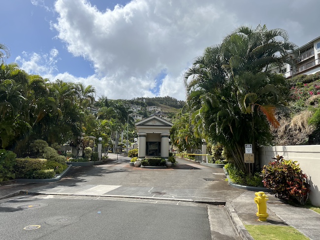 Gated Entry to Kahala Kua
