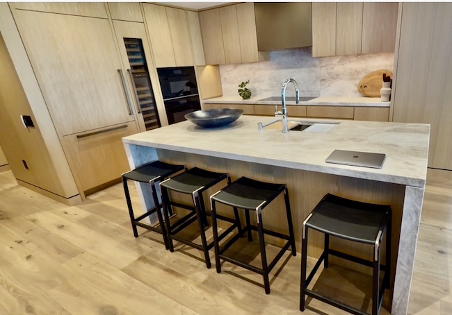Kaliu Kitchen Finishes with Wine Tower