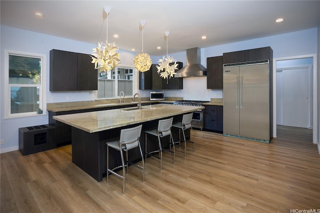 Remodeled Kitchen in Old Pali
