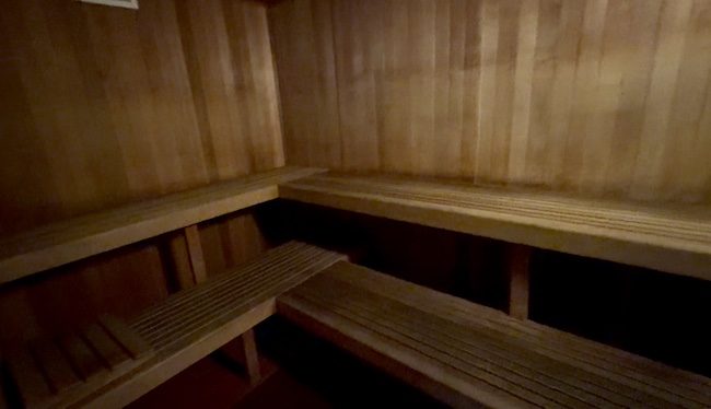 Royal Iolani Sauna