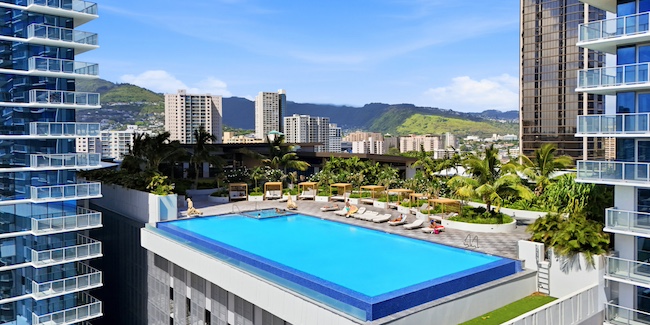 The Park on Keeaumoku Pool