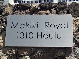 Makiki Royal Sign