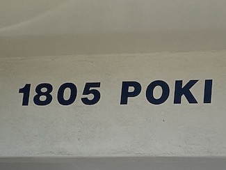 Punahou Manor Sign