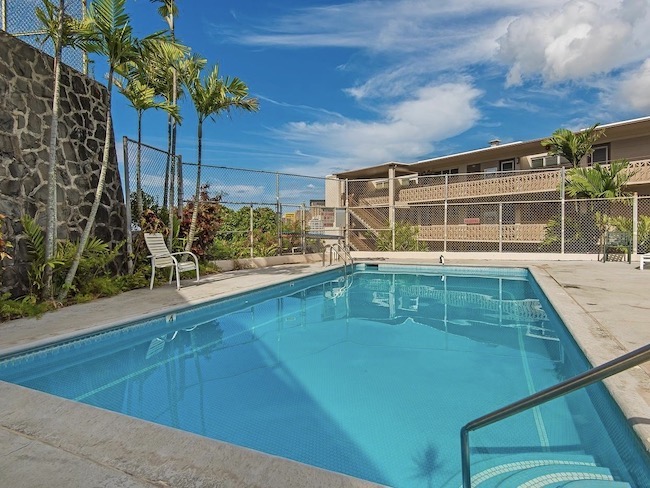 Aleo Hale Pool
