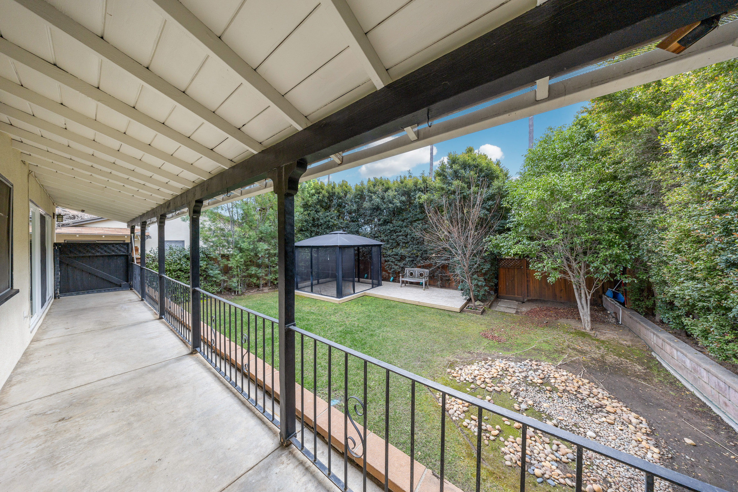391 East Highland Avenue, Sierra Madre, CA 91024