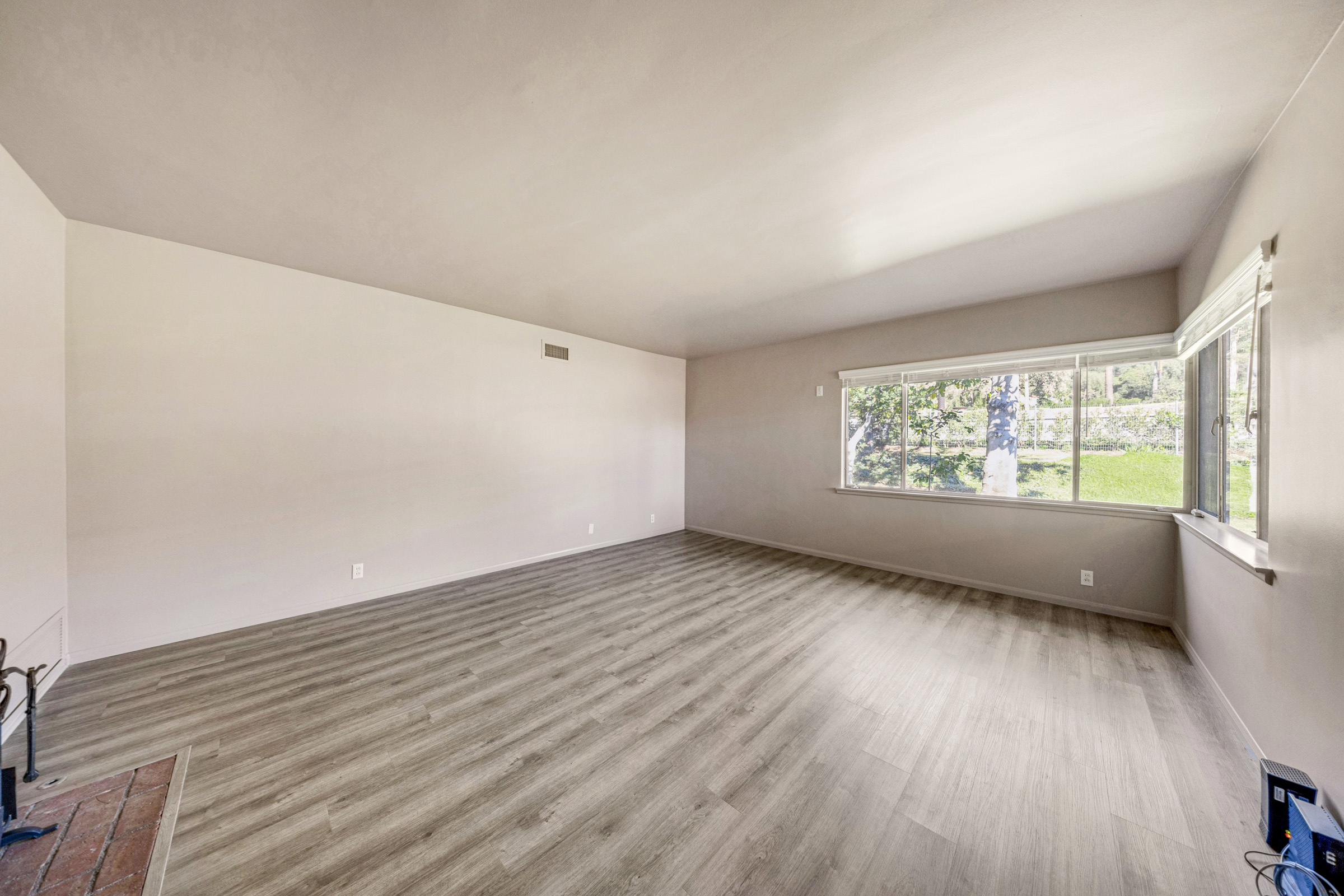 631 Deodara Drive Altadena CA 91001