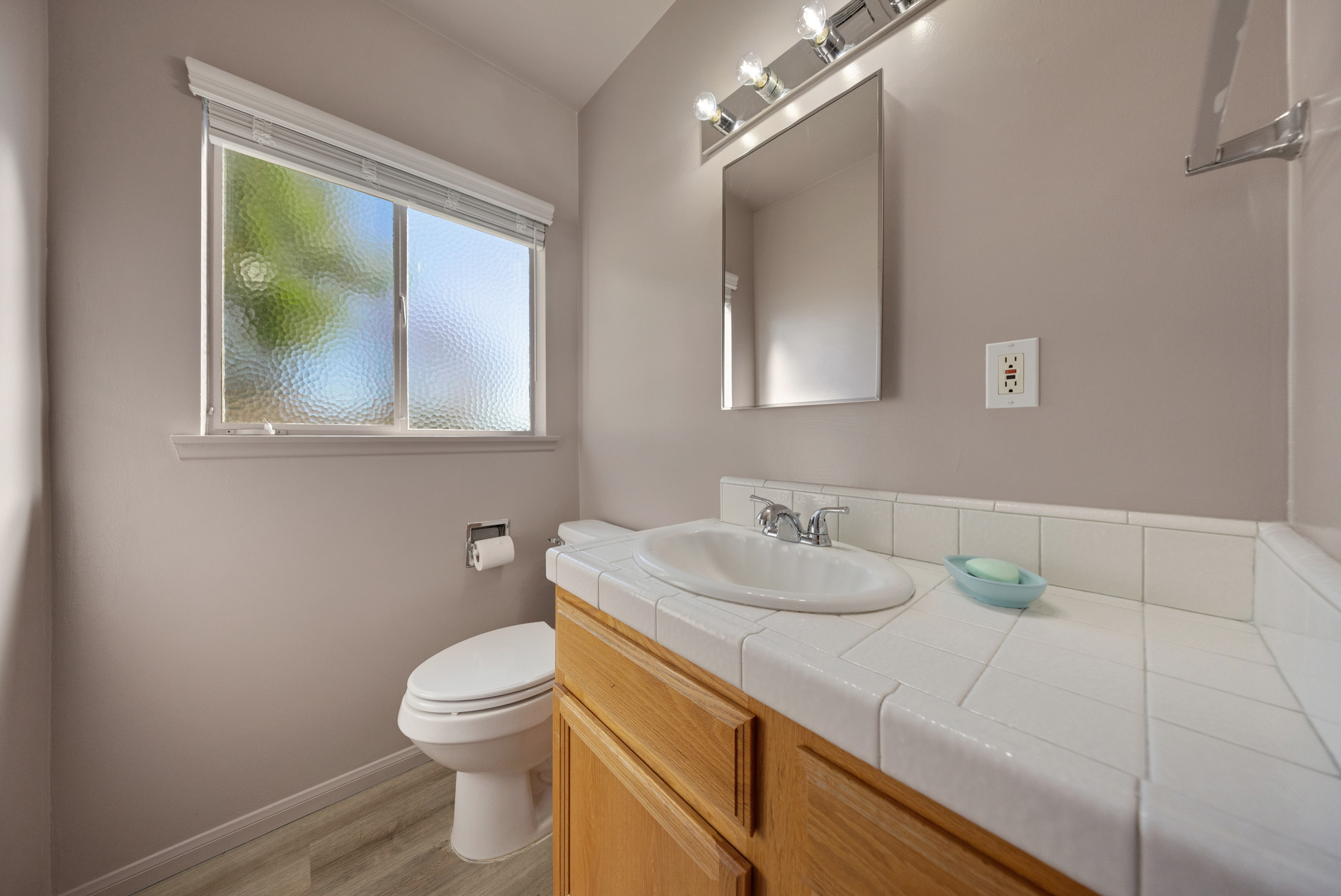 631 Deodara Drive Altadena CA 91001
