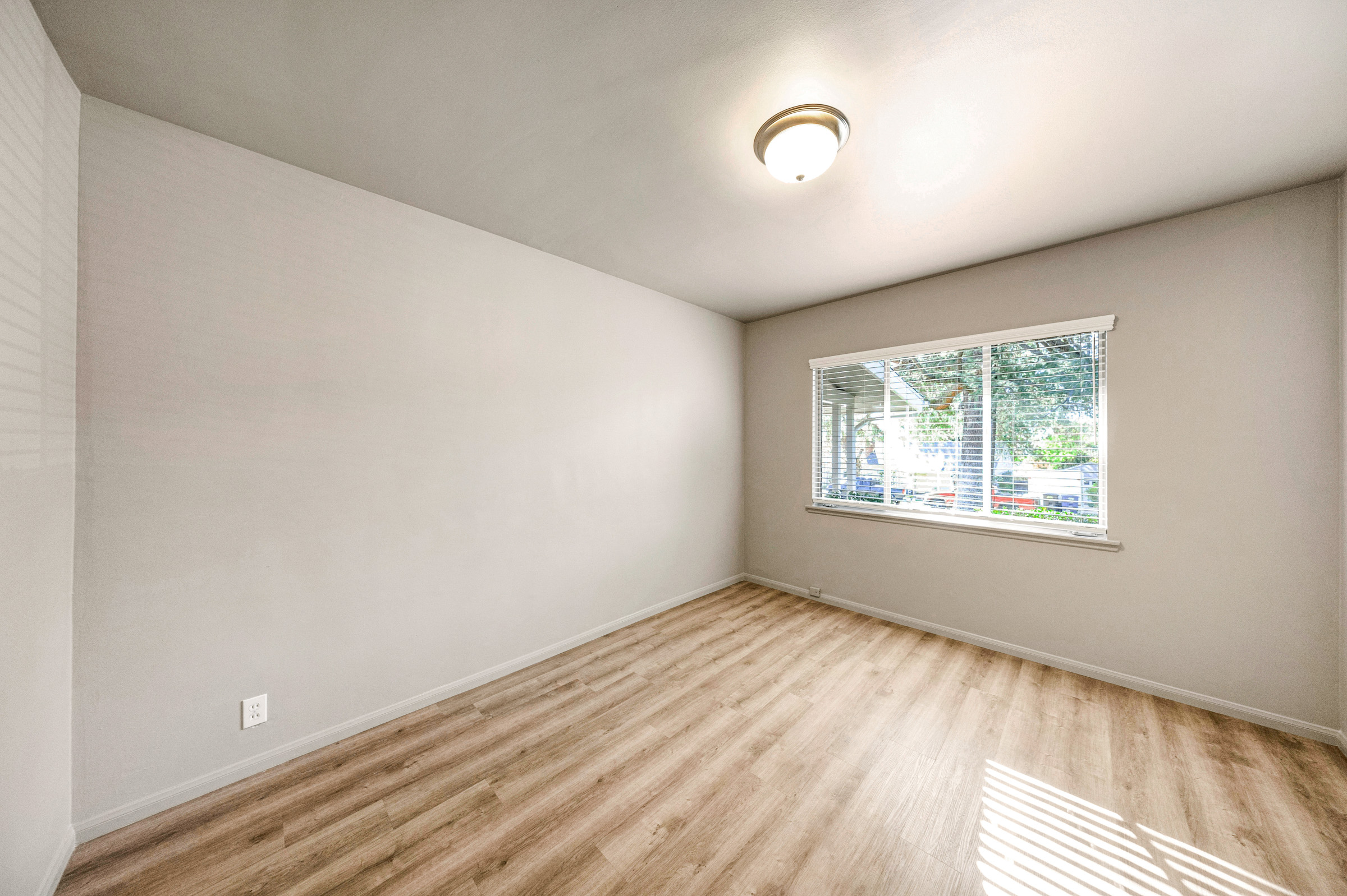 631 Deodara Drive Altadena CA 91001