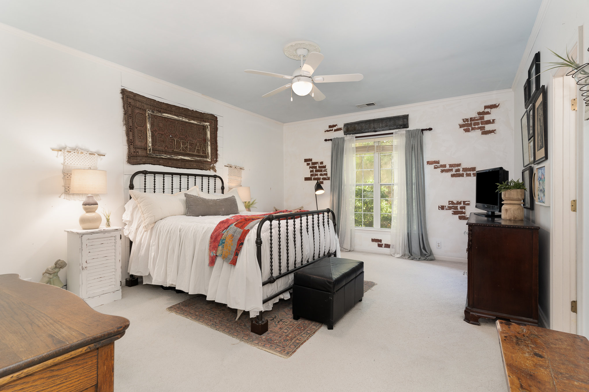 For Sale 9665 Split Log Rd. Beautiful 2,600+ Sq. Ft. House For Sale in