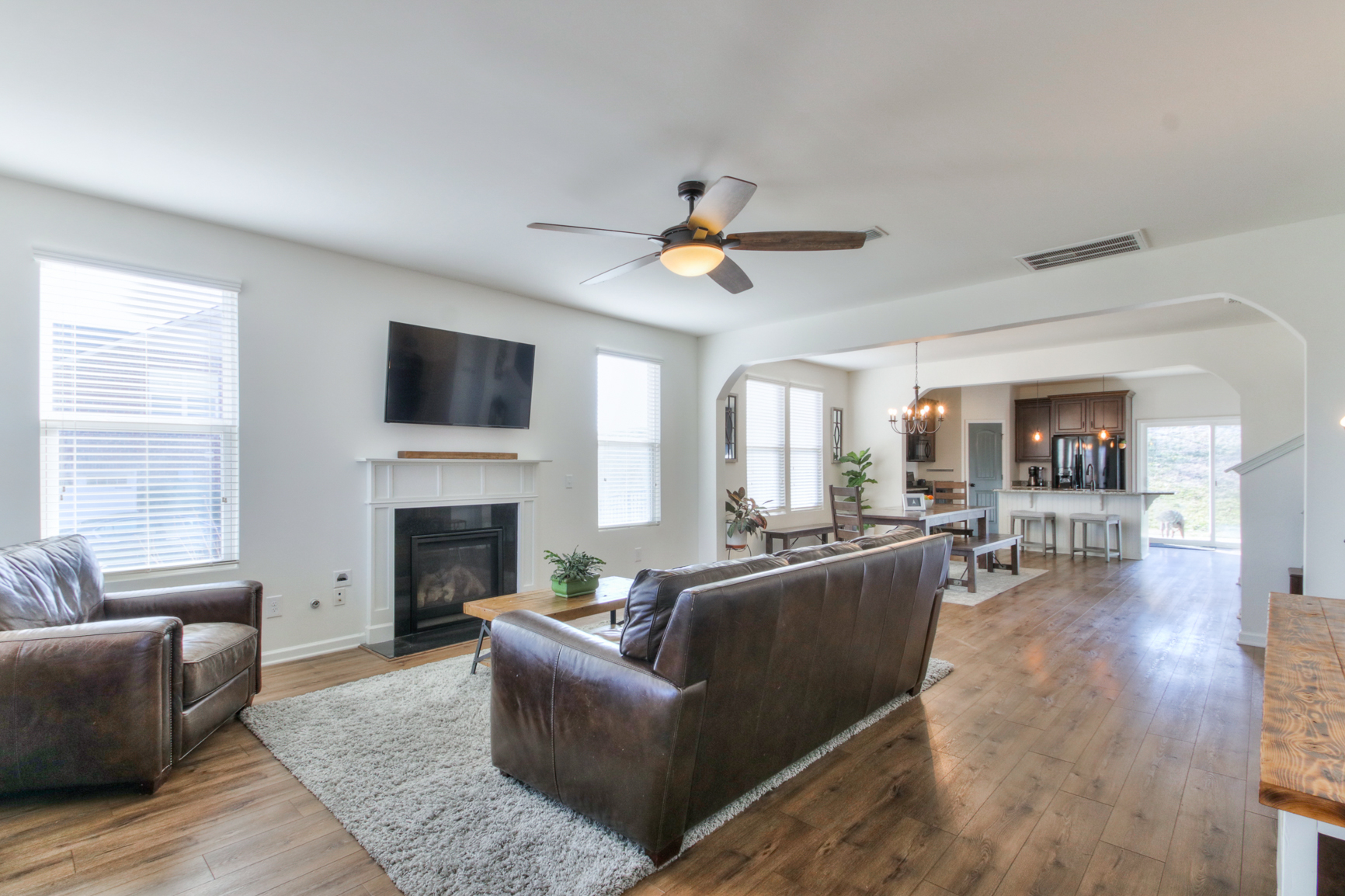 For Sale 2313 Dewey Dr. Beautiful 3,000+ Sq Ft House For Sale in