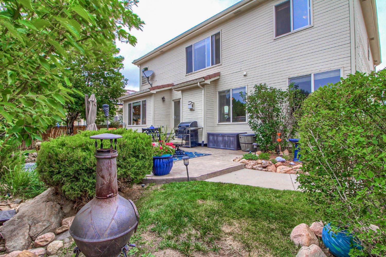 Beautiful, modern, and movein ready home in Green Valley Ranch home!