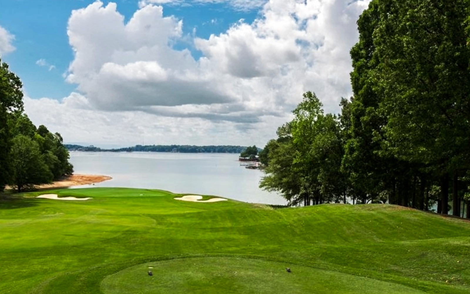 Golf near Lake Norman in Cornelius North Carolina