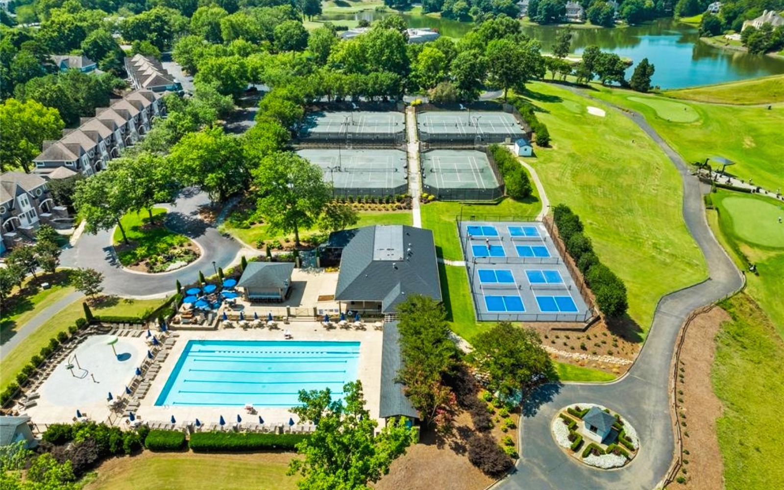Piper Glen amenity center in South Charlotte