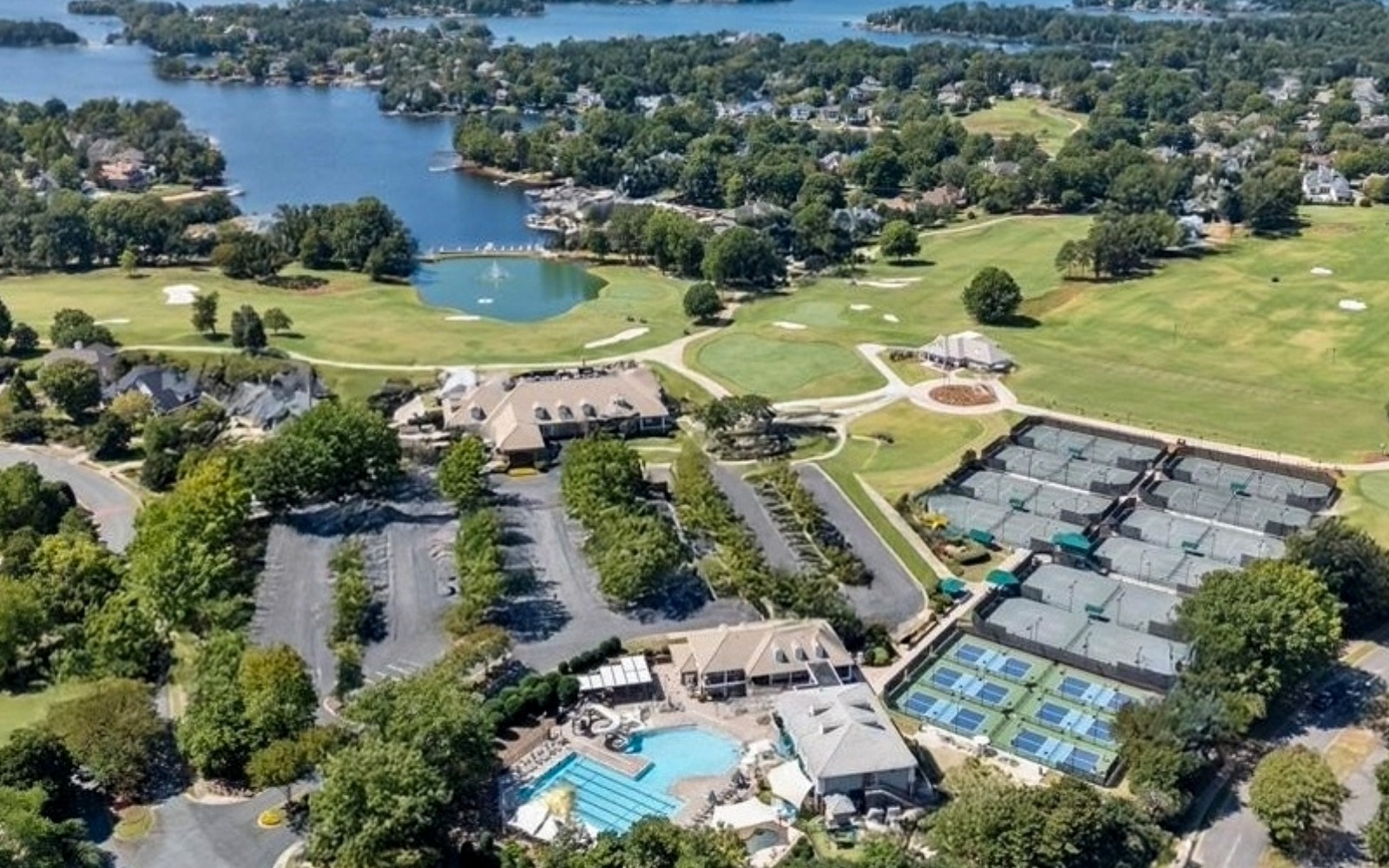 The Peninsula Club and amenity center in Cornelius NC